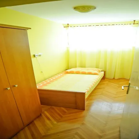 City Galleria With Balcony & Parking Apartment Zadar