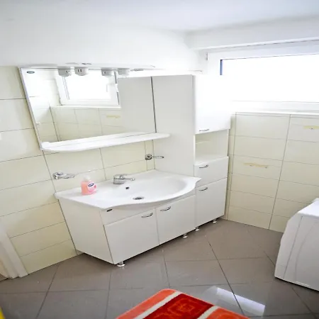דירה City Galleria With Balcony & Parking *